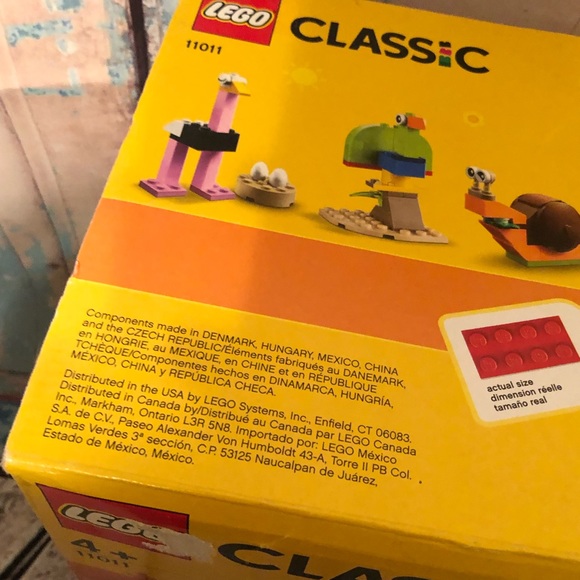 Lego Classic Animal 11011 Building Set 1500 Pieces - Picture 4 of 8